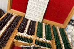 Kaseta-z-probnymi-szklami-kontaktowymi